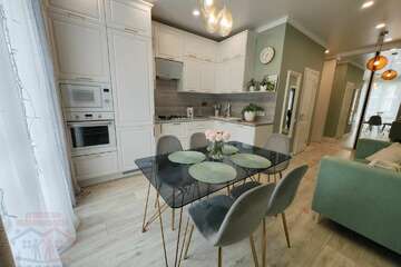 3-к квартира, 86,6 м², 2/5 эт.